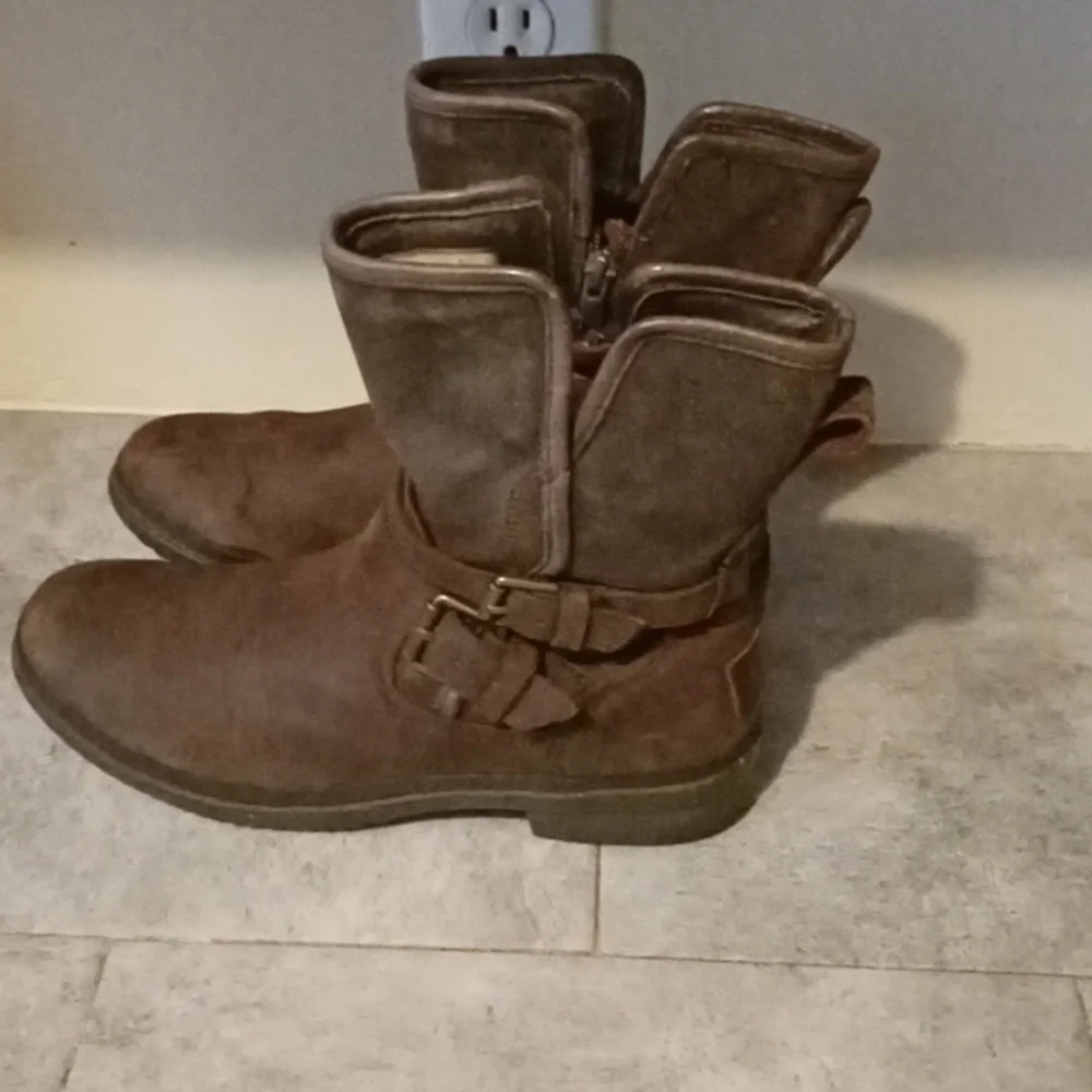 UGG boots size 7.5 women - Picture 3 of 7
